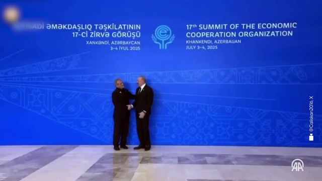 Azerbaycan Cumhurbaşkanı Aliyev ile Pezeşkiyan'ın samimi görüntüleri sosyal medyada gündem oldu