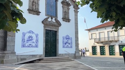 L'arrivée des joueurs de Liverpool aux funérailles