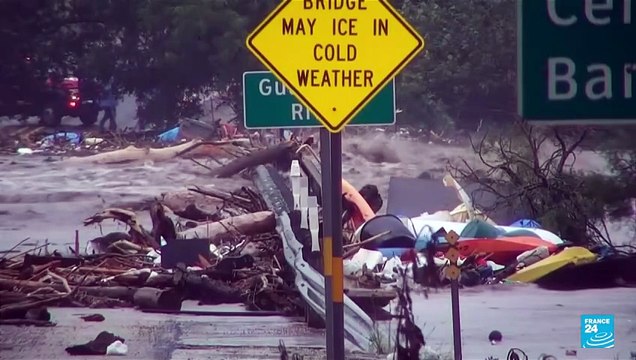 Alerta en Texas por inundaciones repentinas que dejan varios muertos y desaparecidos