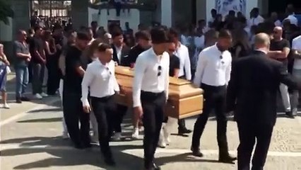 مؤثرات جنازة ديوغو جوتا: زوجته تنهار بالبكاء خلال وداعه 💔