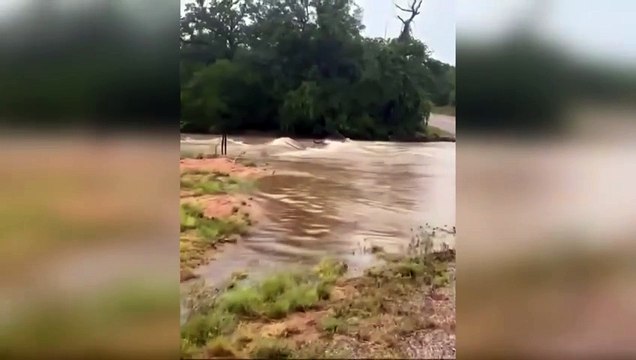 Las inundaciones provocan en Texas al menos 25 muertos y decenas de desaparecidos