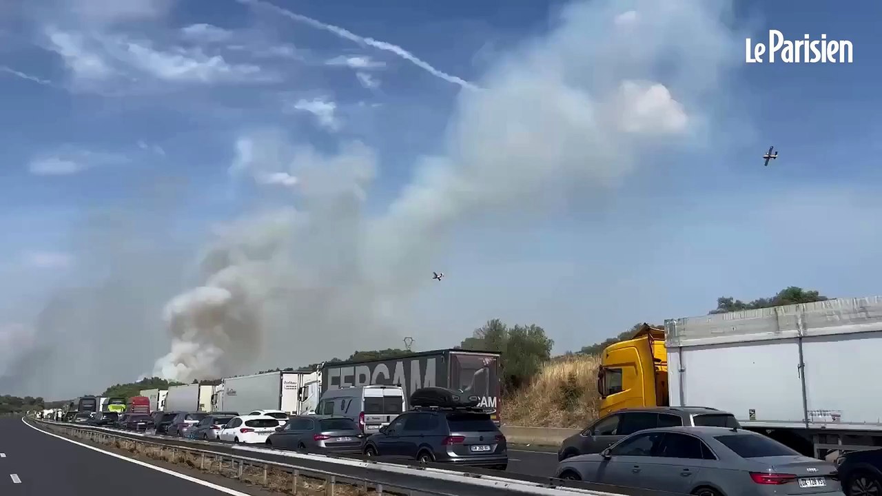 Hérault : un important incendie en cours à proximité de l’autoroute A9 à Fabrègues