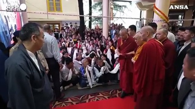 Il Dalai Lama domani al traguardo dei 90 anni