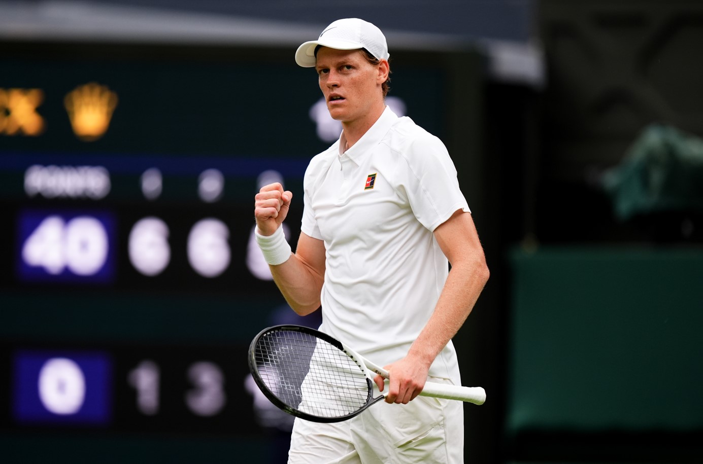 Wimbledon : Sinner passe en huitièmes sans forcer face à Martinez