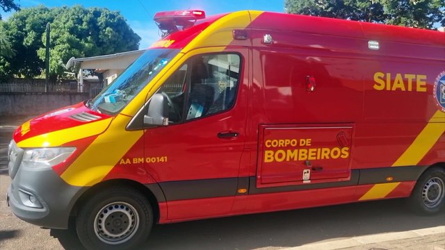 Mulher prende os dedos em cilindro elétrico e Corpo de Bombeiros é acionado para resgate