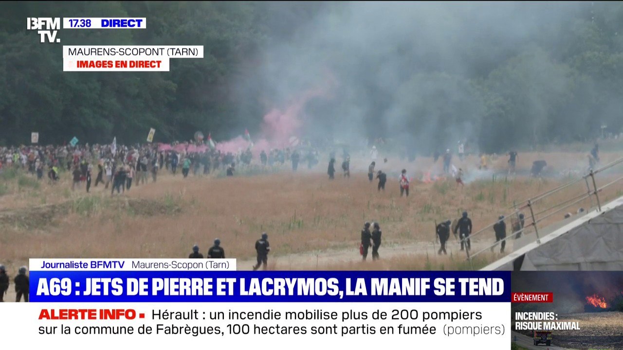 Fumigènes, jets de pierre et lacrymos... La manifestation contre l'A69 se tend entre les manifestants et les forces de l'ordre