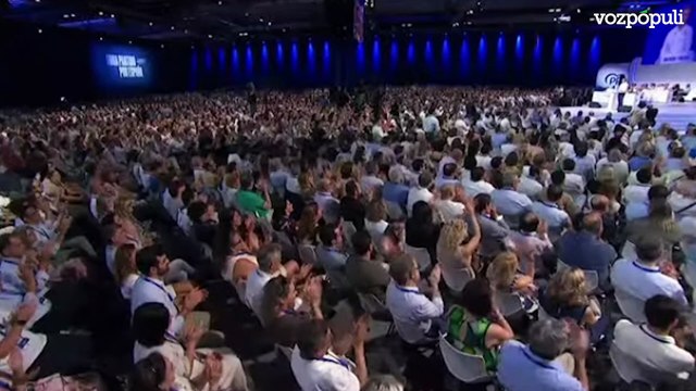 Locura cuando Feijóo nombra a Cayetana Álvarez de Toledo en el Congreso del PP