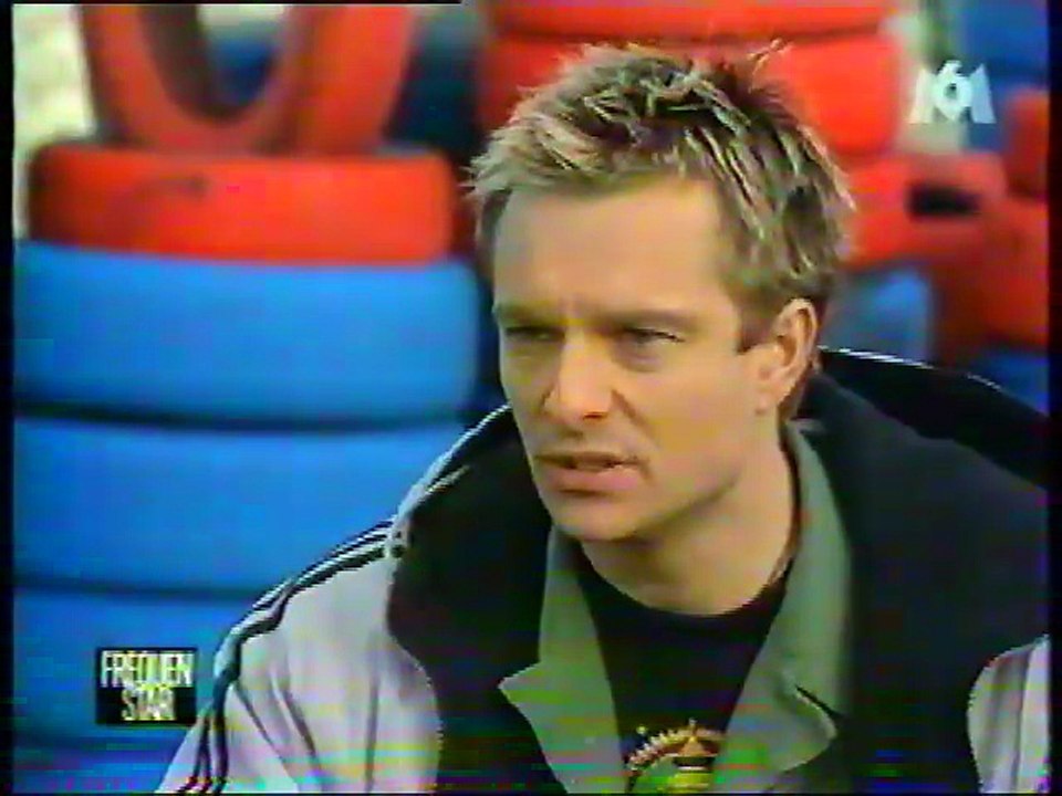 Johnny Hallyday & David – Fréquenstar M6 (Mars 2000) : Les coulisses de “Sang pour Sang”