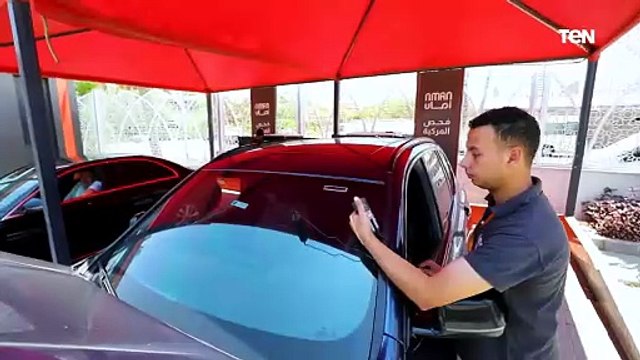 مواصلة التوسع في منافذ تقديم الخدمات المميزة بالمراكز التجارية وخدمة الشباك الواحد بوحدات المرور