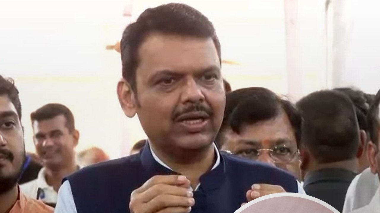 Uddhav-Raj Thackeray की रैली पर CM Fadnavis का तंज