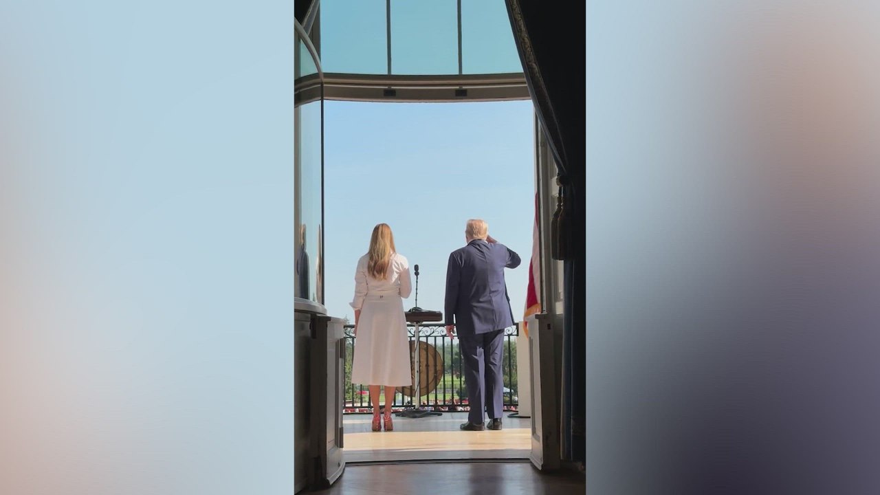 Trump and Melania stunned as B2s, F35s, and F22s roar over White House on July 4th