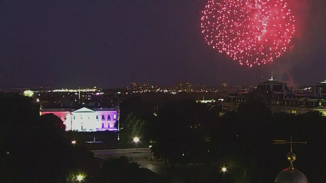 White House shines bright in breathtaking July 4th fireworks show