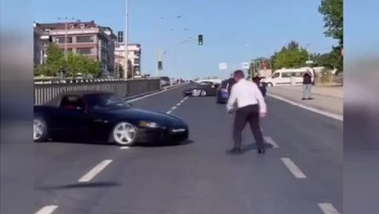 Arnavutköy’de trafik magandaları düğün konvoyunda tehlike saçtı