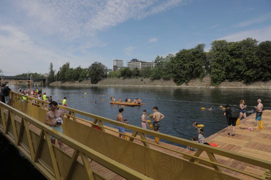 Bir asır sonra halka açıldı: Nehirde doyasıya eğlendiler