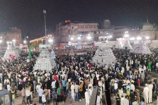 Muharram 2025: मातमी धुनों से गूंजा जयपुर, कर्बला में सुपुर्द-ए-खाक होंगे ताजिये, देखें वीडियो