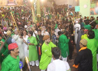 तलवारों से खेला हाईदौस, निकाली ताजियों की सवारी