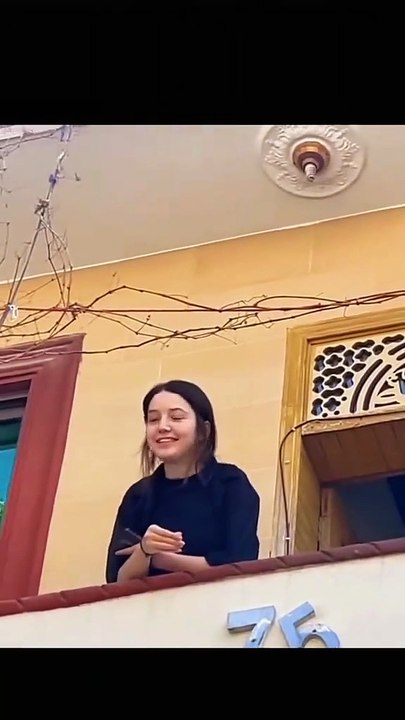 Sana Yousaf, marnay ka mazak kartay hoye