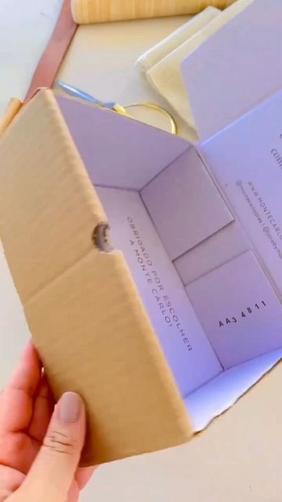 DIY Box Organiser with a Cardboard Box via: @lainytavaresTurn an old cardboard box into a handy DIY organizer! This simple project helps you neatly store your items, reduce clutter, and give new life to leftover boxes.