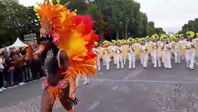 Carnaval tropical sur les Champs-Elysées Paris 6 juillet 2025 4