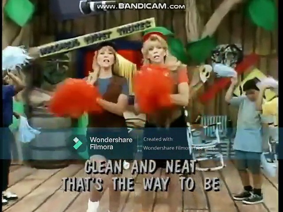 Huggabug Club Season 3, Episode 14 - Sing-Along and Learn