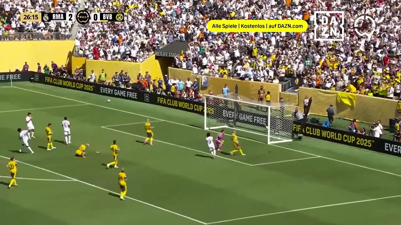 Real_Madrid_-_Borussia_Dortmund___FIFA_Club_World_Cup___DAZN_Highlights(720P_HD)[1]