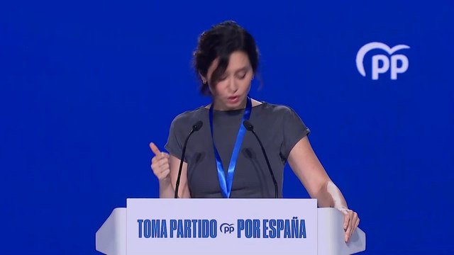 Ayuso asegura que es el momento de Feijóo y pide a españoles que cojan su martillo