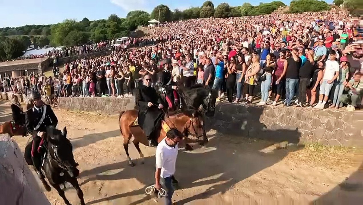 Sedilo, devozione e adrenalina per la l'Ardia di San Costantino
