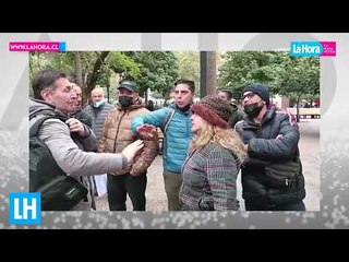 Adherentes del "Rechazo" interrumpen manifestación de "Artistas por el Apruebo"