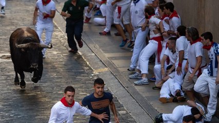 San Fermín 2025: vídeo y resumen del primer encierro, hoy 7 de julio