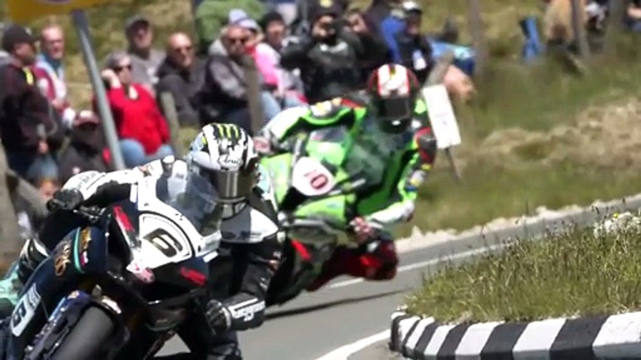 All the slow-motion @peterhickman60 @jm130tt @M_Dunlop3 #IoMTT #TTLive #TT2022 @rstmoto #Superbike #RoadRace
