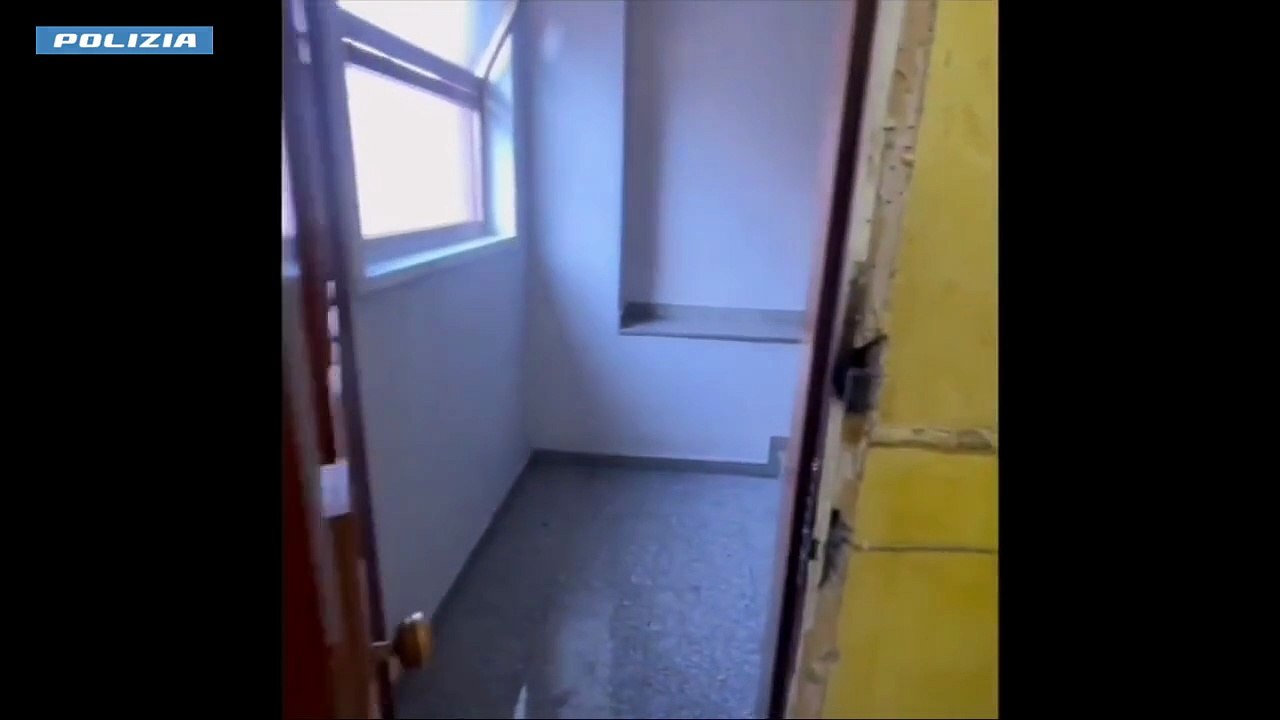 Catania: tentano di disfarsi della cocaina gettandola nel water