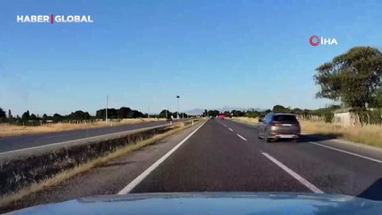 Lastiği patlayan kamyonun korkutan anları!