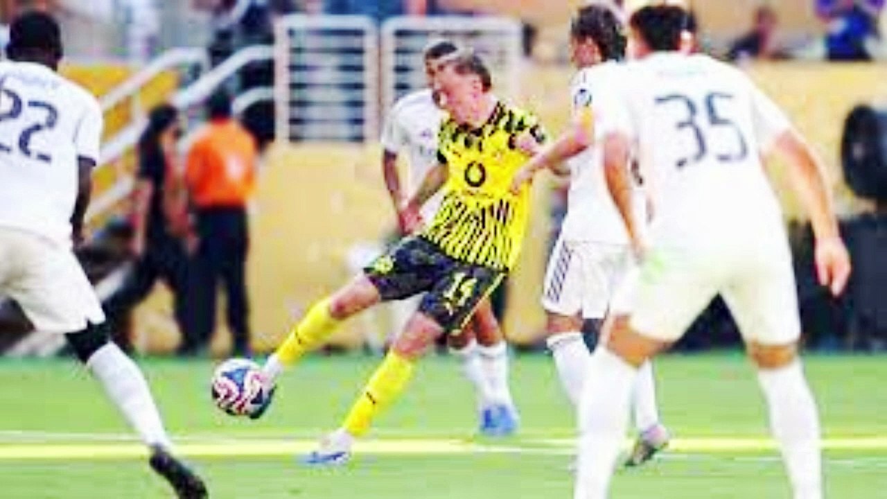 HIGHLIGHTS | Real Madrid 3-2 Borussia | FIFA Club World Cup