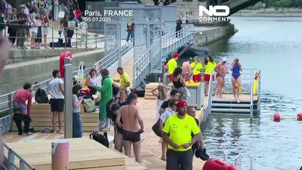 NO COMMENT: Los parisinos nadan en el Sena por primera vez en 100 años