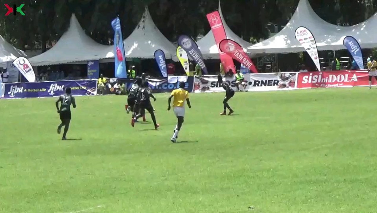 Things not to do on a 7srugby field, Don't spin without knowing where the defenders are. Lessons from the 2024 Driftwood7s, with the crowd reaction telling the whole story.