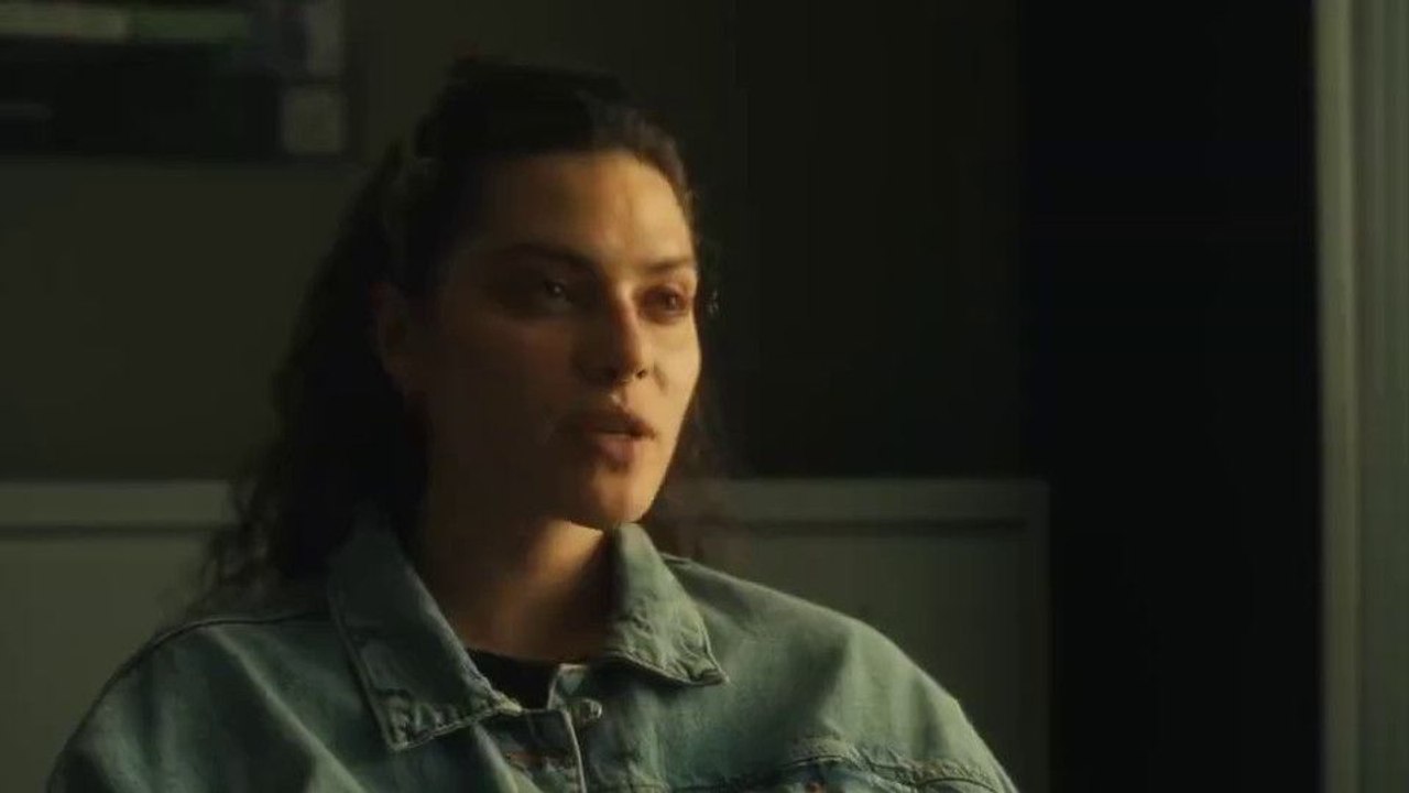 Unter der schwarzen Sonne Trailer OV