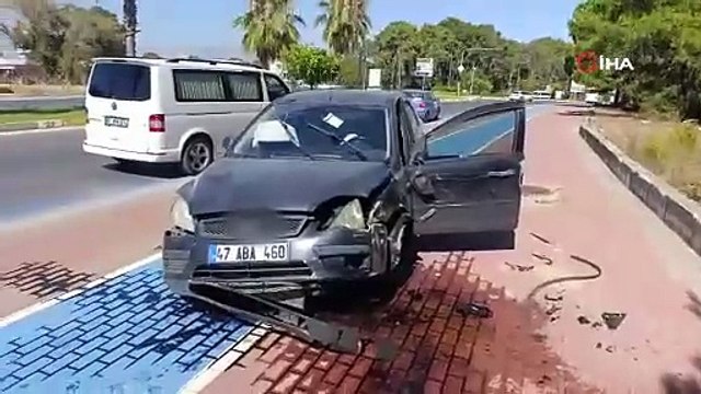 Takla atan araçtan burnu bile kanamadan çıktı!