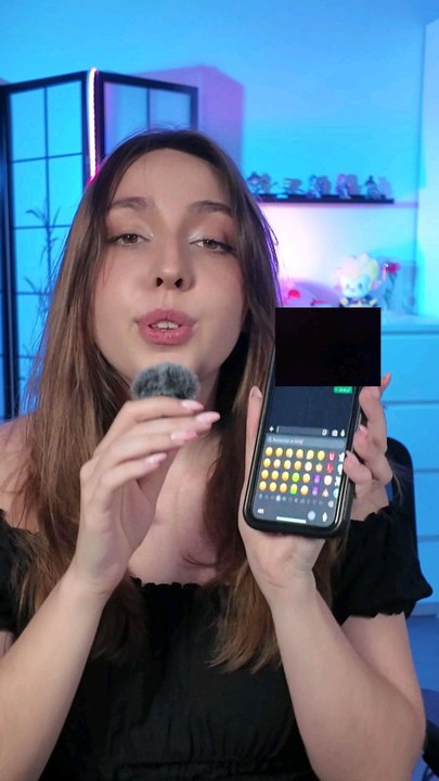 Ne me dis pas que tu envoies tes emoji encore comme ça alors que tu peux en créer des beaucoup plus stylé et personnalisé ! Attention l'astuce n'est que sur iPhone #astuce #astuces #tips #apple #iphone