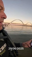 Mergulhador resgata iPhone 15 Pro Max no Lago Paranoá