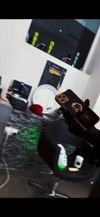 💈✅Como hacer PUBLICIDAD PARA TU Barberia y Peluquería 🚀Y GANAR MUCHOS CLIENTES Y DINERO