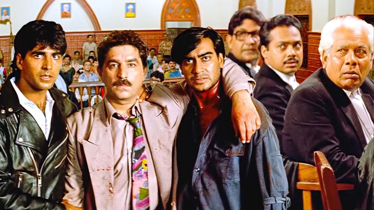 ठहरिये जज साब - ये अपनी आखरी सांस में अदालत को कुछ बताना चाहते है | अजय और अक्षय की बेस्ट सीन