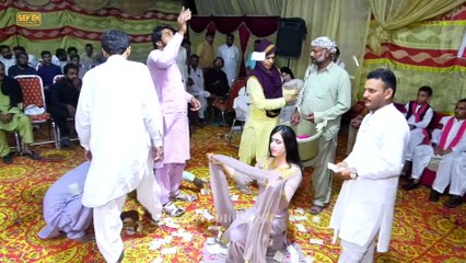 Hussan Da Badshah New Video Dancer Laila Malik Mianwali So Beautiful Dans Wadding Ceremoney Mianwl