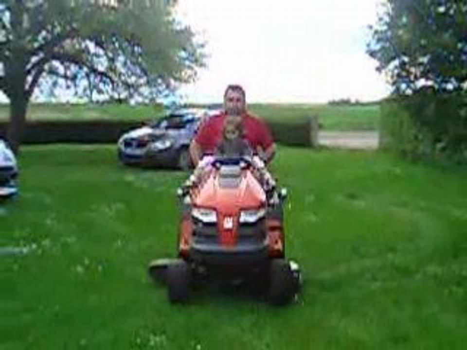 J'ai conduit le tracteur