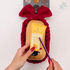 Butternut squash meets the makeup world 🥂✨