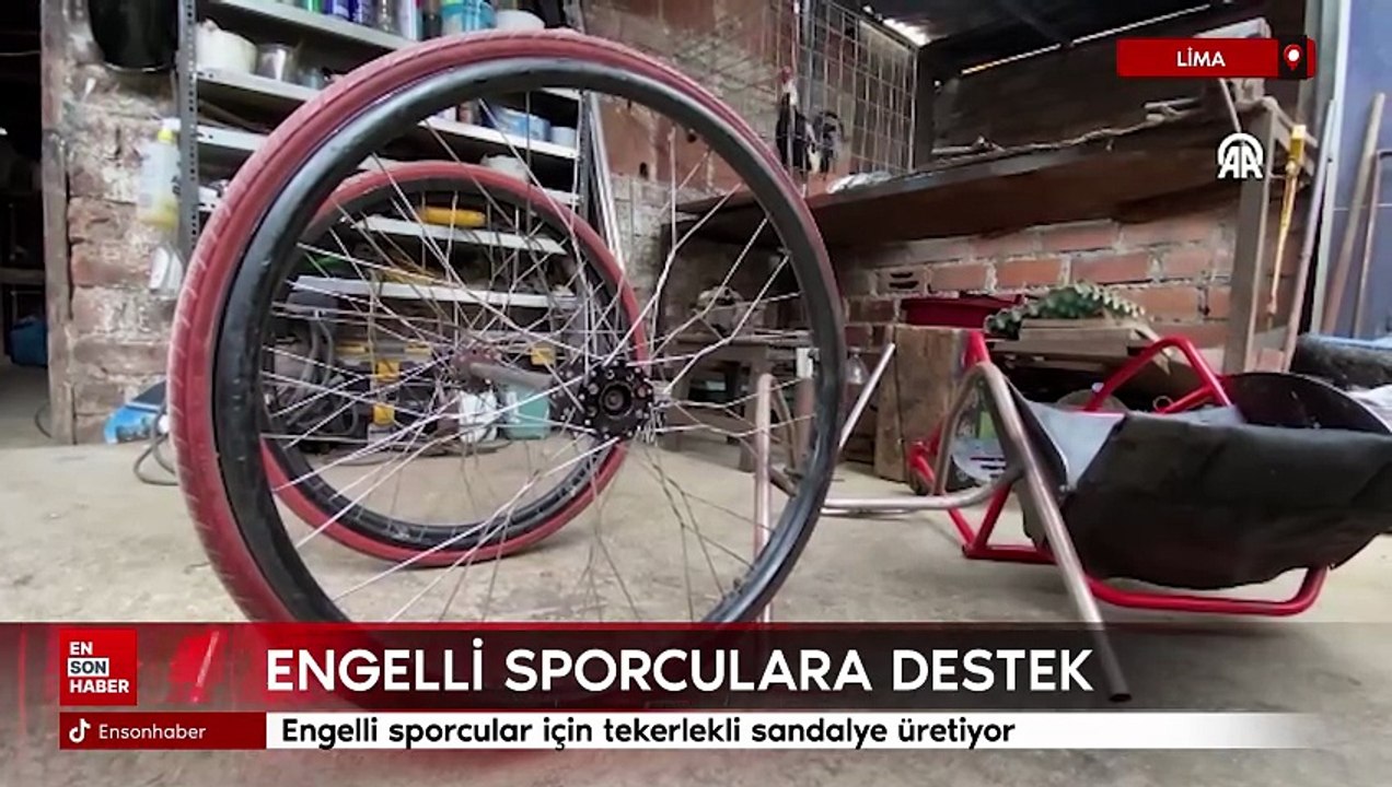 Peru'da engelli usta kendisi gibi engelli sporcular için tekerlekli sandalye üretiyor