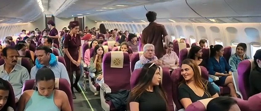 Fighter (2024) Hindi Film - Hrithik Roshan Deepika Padukone
