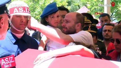 Pençe Kilit Bölgesi'nde şehit olan askerlerimiz için memleketlerinde tören