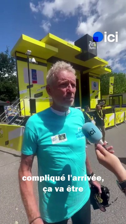 Denis Brogniart (Koh-Lanta) sur les derniers kilomètres de la 4e étape du Tour de France Amiens-Rouen