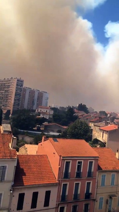 Incêndio em Marselha