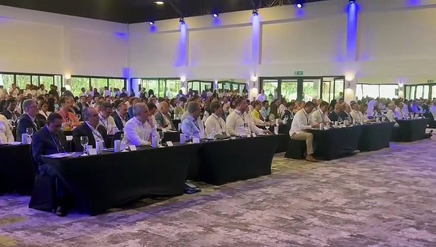 Leonel Fernández advierte sobre desafíos éticos y legales del avance de la inteligencia artificial